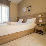 Ilaeira 4*